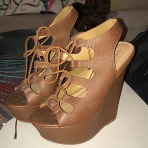 BROWN LACE UP WEDGES
